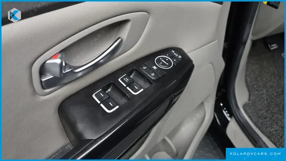 KIA CARNIVAL 9-SEATER PRESTIGE