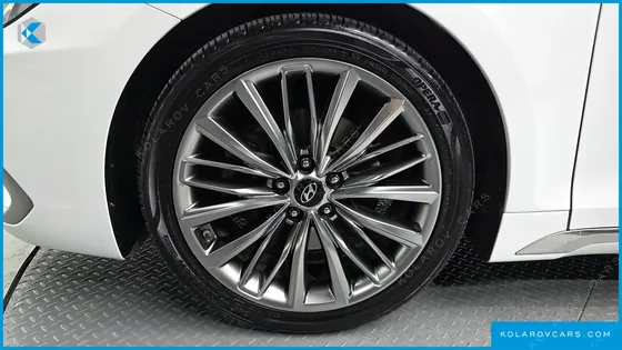 HYUNDAI GRANDEUR 2.4 PREMIUM