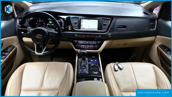 KIA CARNIVAL 9-SEATER HI-LIMOUSINE