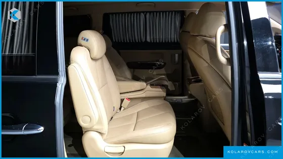 KIA CARNIVAL 9-SEATER HI-LIMOUSINE