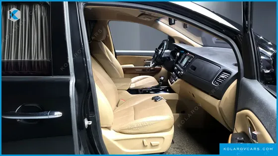 KIA CARNIVAL 9-SEATER HI-LIMOUSINE