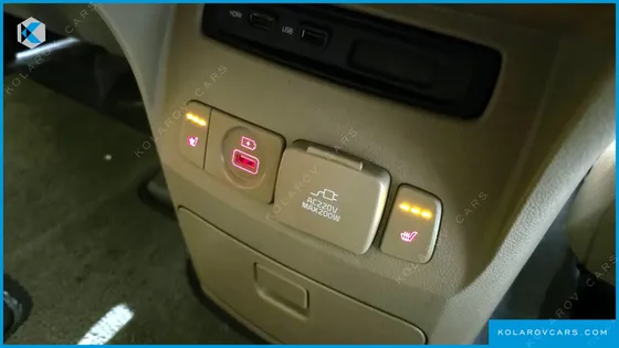 KIA CARNIVAL 9-SEATER HI-LIMOUSINE