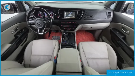 KIA CARNIVAL 9-SEATER PRESTIGE