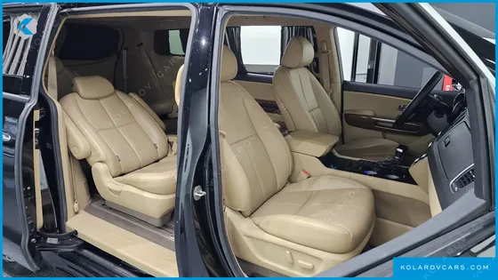 KIA CARNIVAL 9-SEATER HI-LIMOUSINE