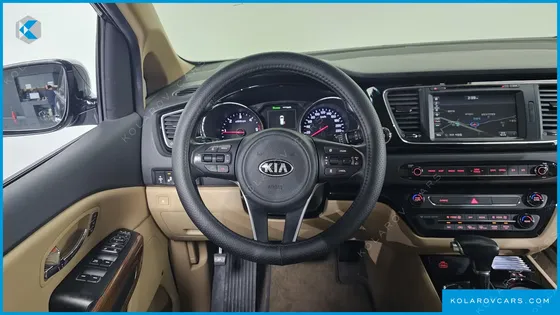KIA CARNIVAL 9-SEATER HI-LIMOUSINE