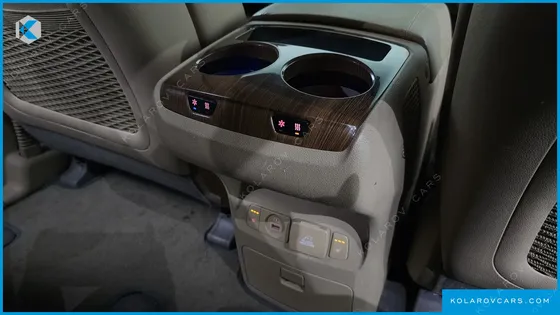 KIA CARNIVAL 9-SEATER HI-LIMOUSINE