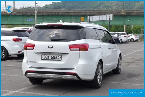 KIA CARNIVAL 9-SEATER PRESTIGE