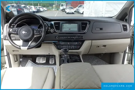 KIA CARNIVAL 9-SEATER PRESTIGE