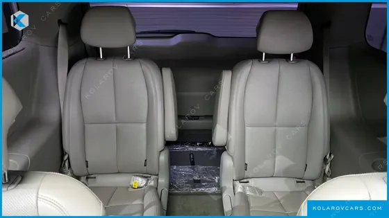 KIA CARNIVAL 9-SEATER NOBLESSE SPECIAL
