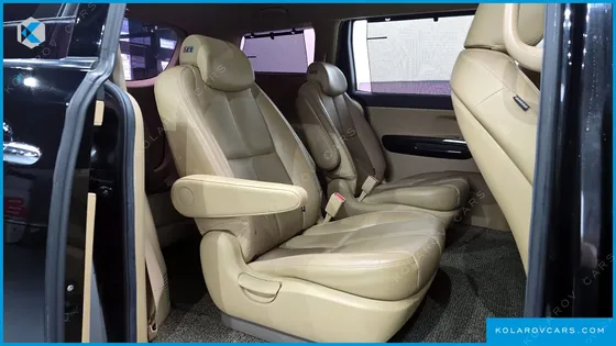 KIA CARNIVAL 9-SEATER NOBLESSE