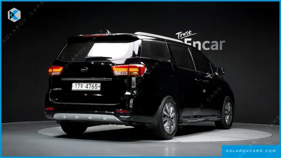 KIA CARNIVAL 9-SEATER LUXURY