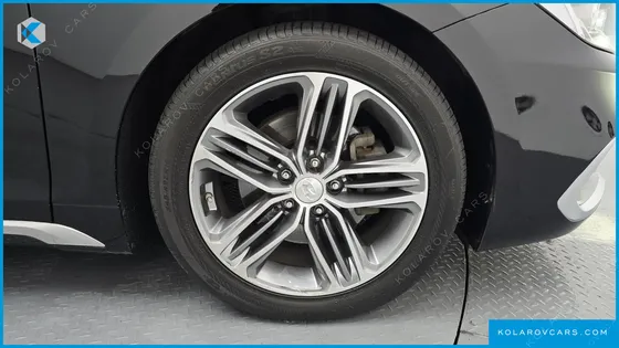 HYUNDAI GRANDEUR 3.0 LPI EXCLUSIVE (RENTAL CAR)