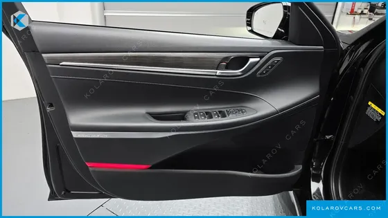 HYUNDAI GRANDEUR 3.0 LPI EXCLUSIVE (RENTAL CAR)