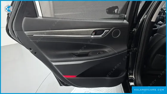HYUNDAI GRANDEUR 3.0 LPI EXCLUSIVE (RENTAL CAR)