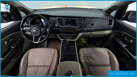 KIA CARNIVAL 9-SEATER LUXURY