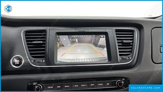 KIA CARNIVAL 9-SEATER LUXURY
