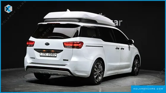 KIA CARNIVAL 9-SEATER HI-LIMOUSINE
