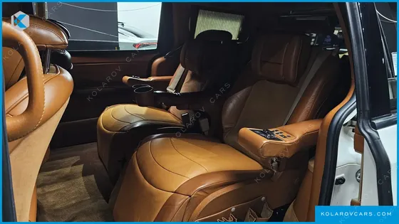 KIA CARNIVAL 9-SEATER HI-LIMOUSINE