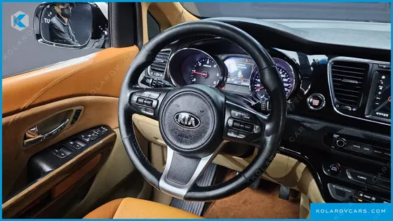 KIA CARNIVAL 9-SEATER HI-LIMOUSINE