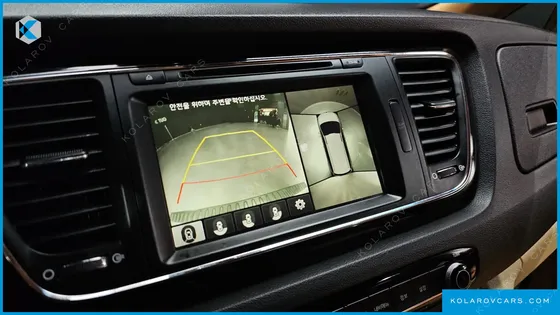 KIA CARNIVAL 9-SEATER HI-LIMOUSINE