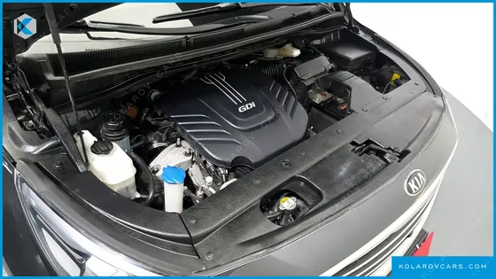 KIA CARNIVAL GASOLINE 9-SEATER NOBLESSE