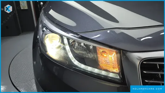 KIA CARNIVAL GASOLINE 9-SEATER NOBLESSE
