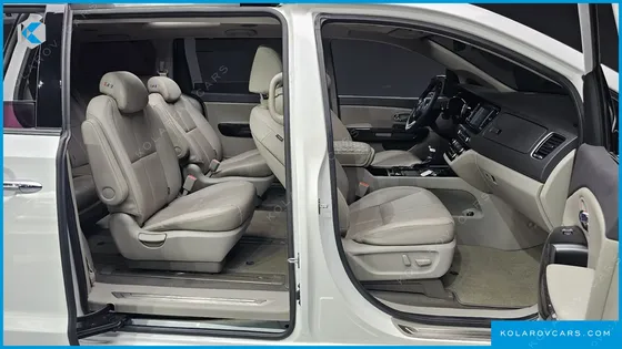 KIA CARNIVAL 9-SEATER NOBLESSE SPECIAL