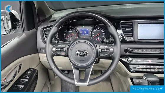 KIA CARNIVAL 9-SEATER NOBLESSE SPECIAL