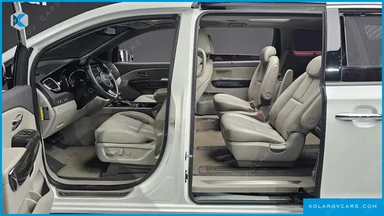 KIA CARNIVAL 9-SEATER NOBLESSE SPECIAL