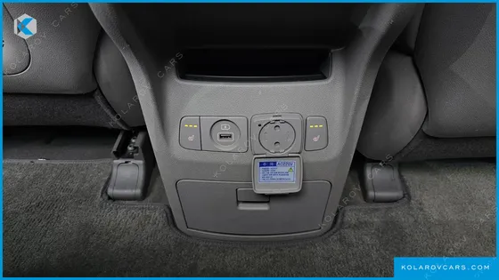 KIA CARNIVAL 9-SEATER NOBLESSE SPECIAL