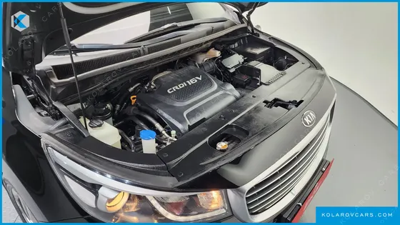 KIA CARNIVAL 9-SEATER PRESTIGE