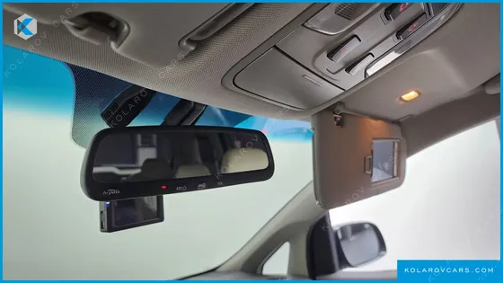 KIA CARNIVAL 9-SEATER PRESTIGE