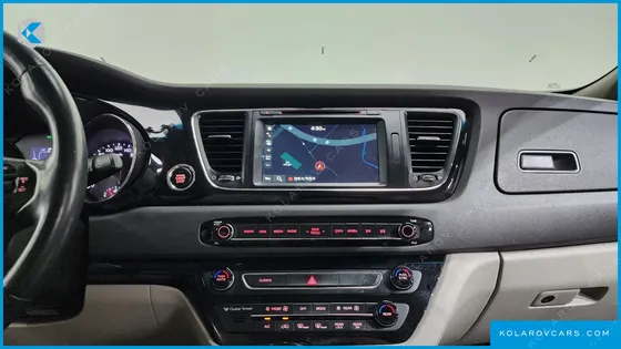 KIA CARNIVAL 9-SEATER PRESTIGE