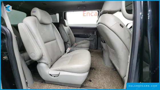 KIA CARNIVAL 9-SEATER PRESTIGE