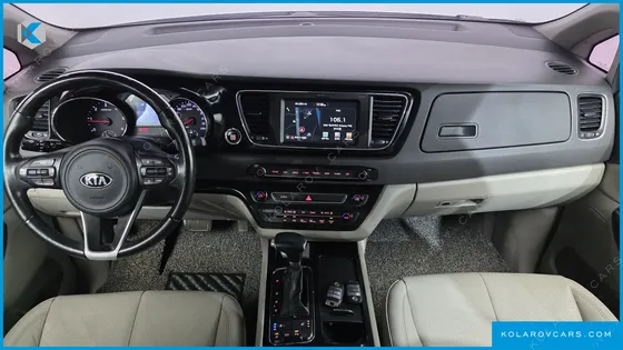 KIA CARNIVAL 7-SEATER LIMOUSINE