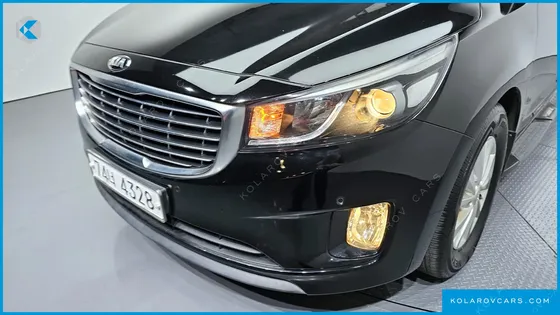 KIA CARNIVAL 11-SEATER LUXURY