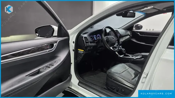 HYUNDAI GRANDEUR 2.4 PREMIUM