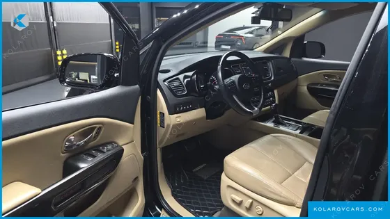 KIA CARNIVAL GASOLINE 7-SEATER LIMOUSINE