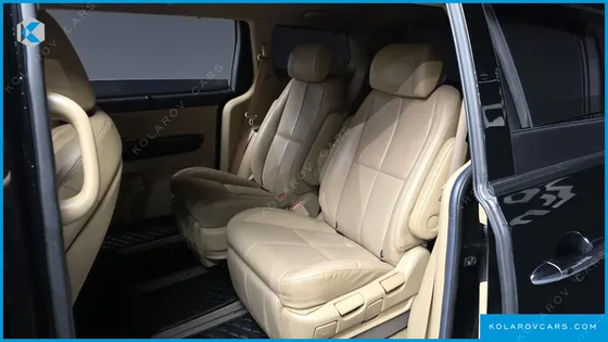 KIA CARNIVAL GASOLINE 7-SEATER LIMOUSINE