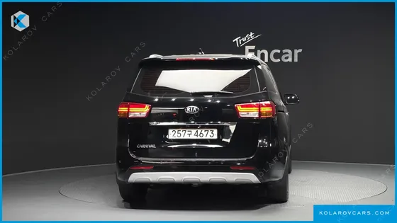 KIA CARNIVAL 9-SEATER PRESTIGE