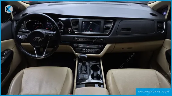 KIA CARNIVAL 9-SEATER PRESTIGE