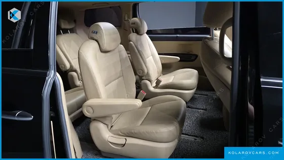 KIA CARNIVAL 9-SEATER PRESTIGE
