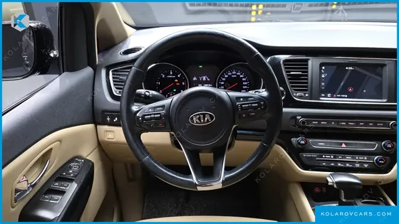 KIA CARNIVAL 9-SEATER PRESTIGE