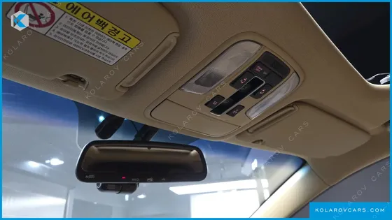 KIA CARNIVAL 9-SEATER PRESTIGE