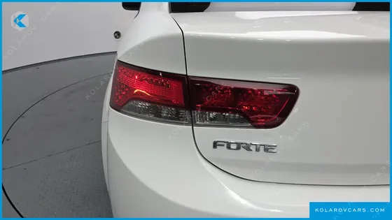 KIA FORTE 2.0 DELUXE