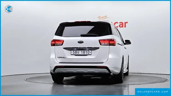 KIA CARNIVAL 9-SEATER NOBLESSE