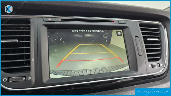KIA CARNIVAL 9-SEATER NOBLESSE