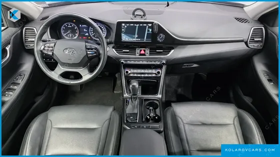 HYUNDAI GRANDEUR 2.4 MODERN BASIC (RENTAL CAR)