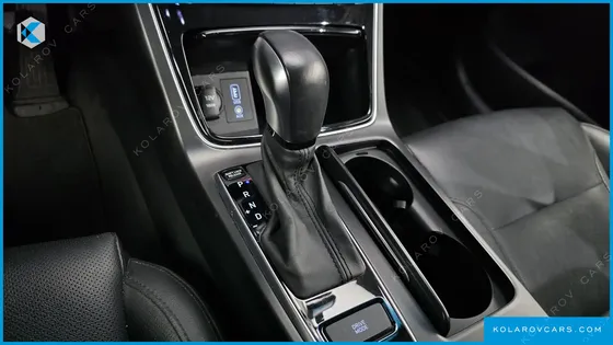 HYUNDAI GRANDEUR 2.4 MODERN BASIC (RENTAL CAR)