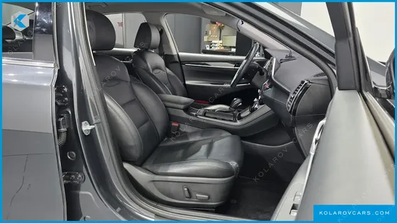 HYUNDAI GRANDEUR 2.4 MODERN BASIC (RENTAL CAR)